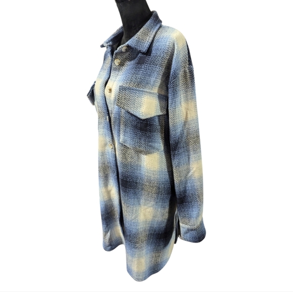 DAVI & DANI Blue/White Chevron Plaid Long Jacket/Duster Shacket - Picture 5 of 12